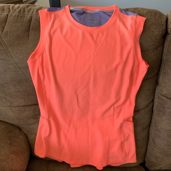 Nike Dri-Fit Running Shirt 2-Pc. M - Picture 4 of 7